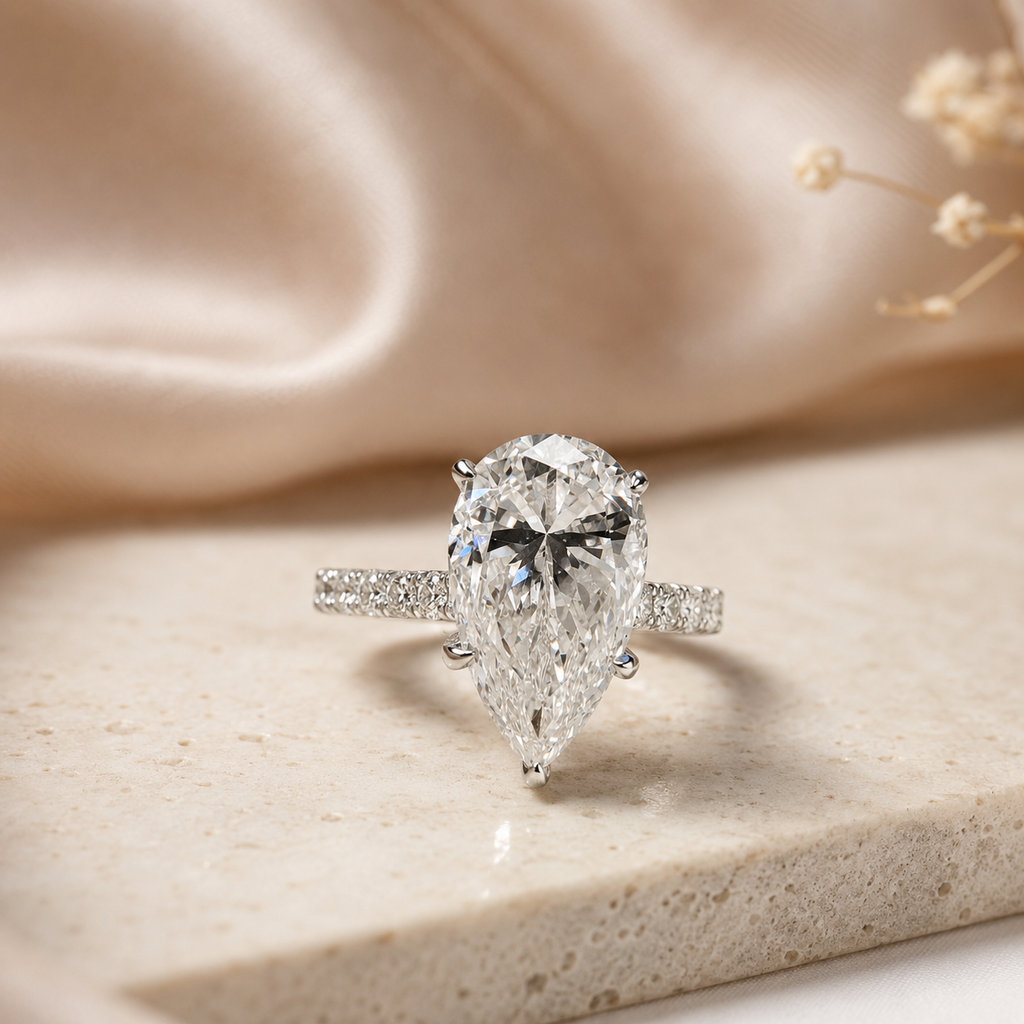 Éclat Royale Ring