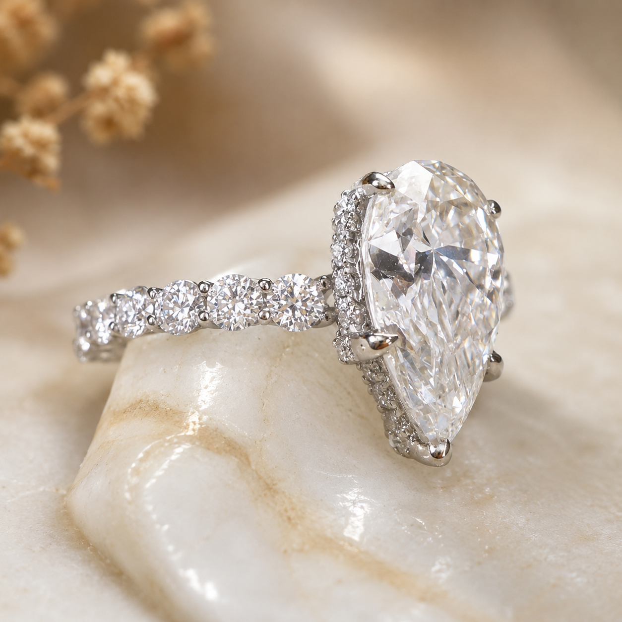 Éclat Royale Ring
