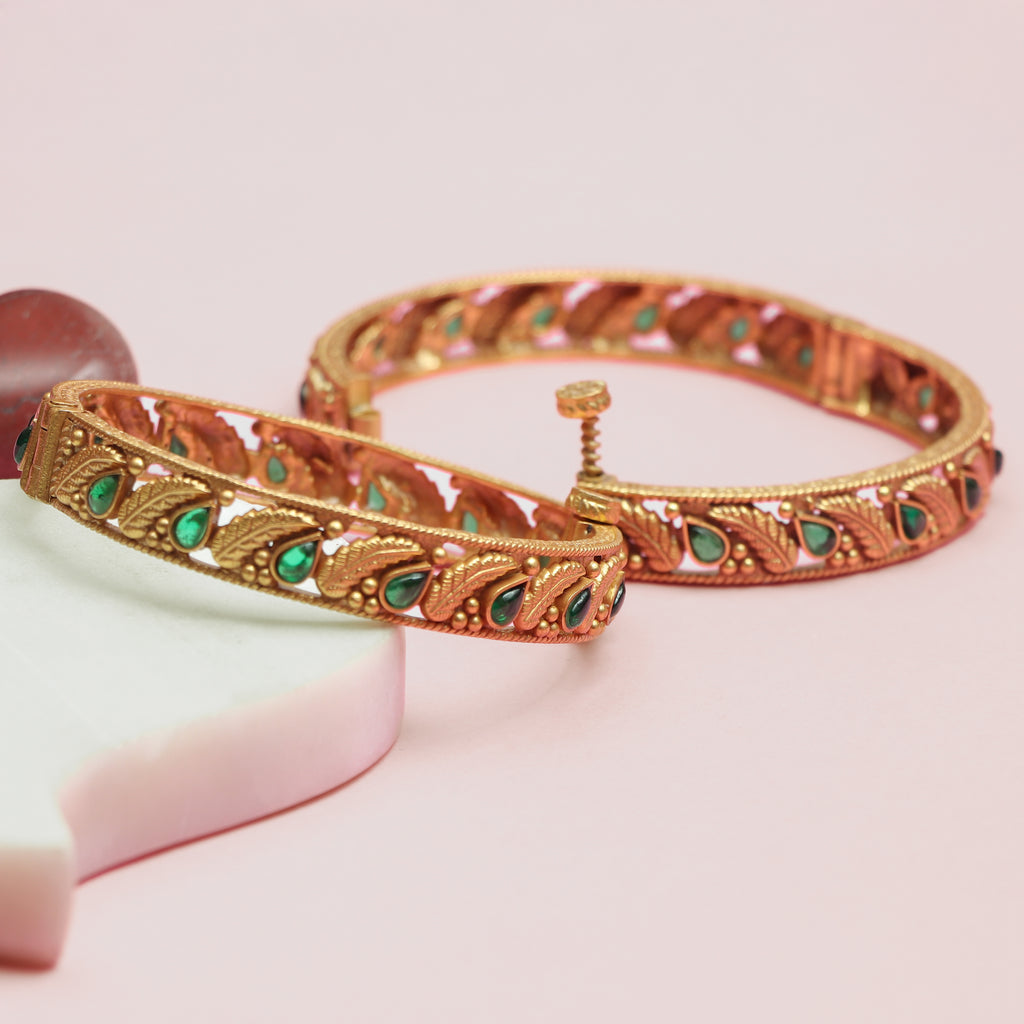 Emerald Vina Bangle