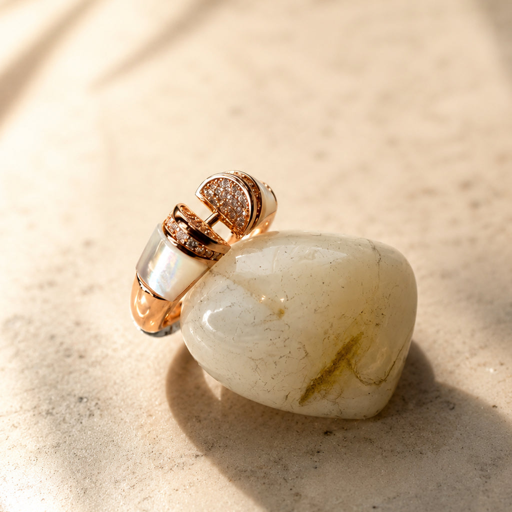 The Bond Ring
