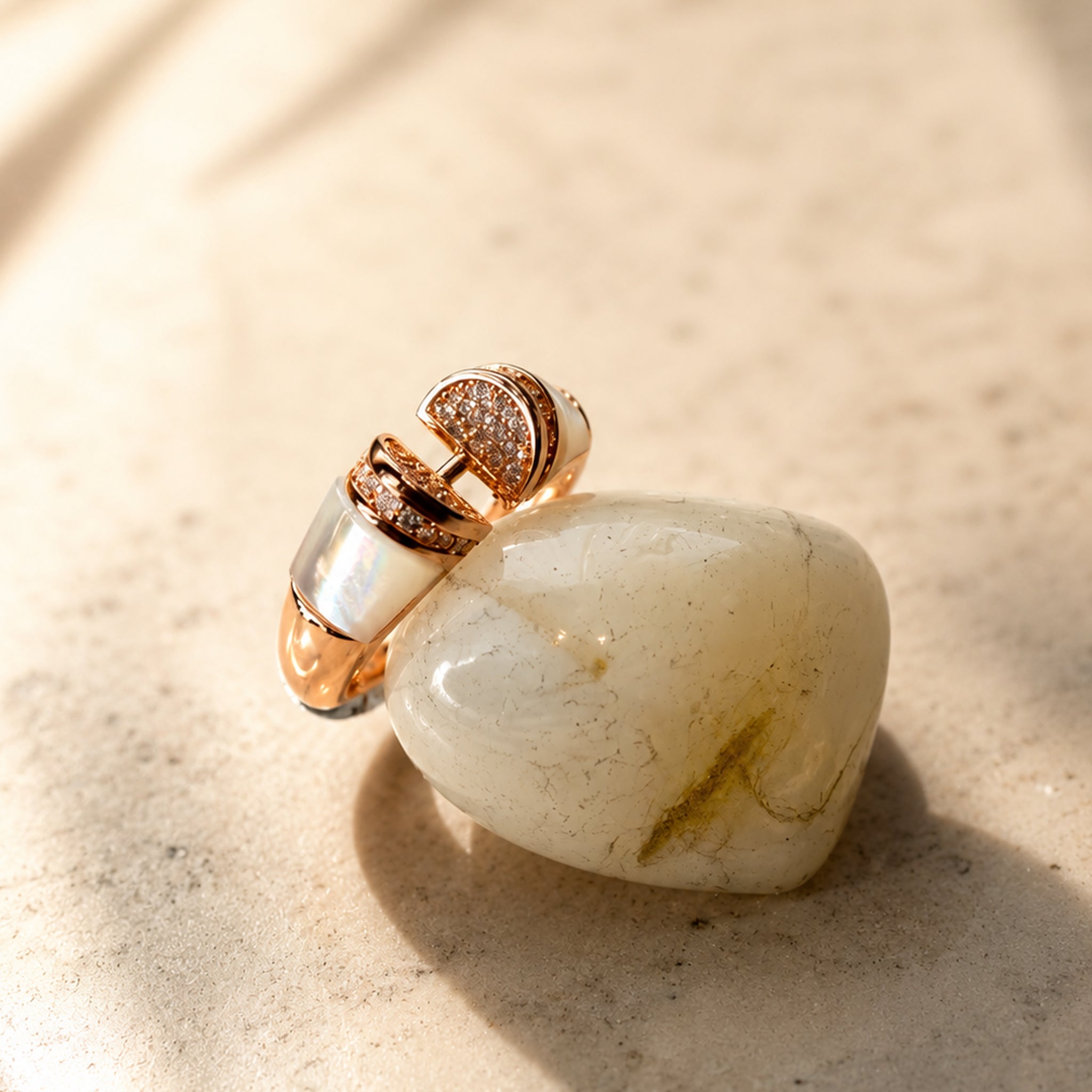 The Bond Ring