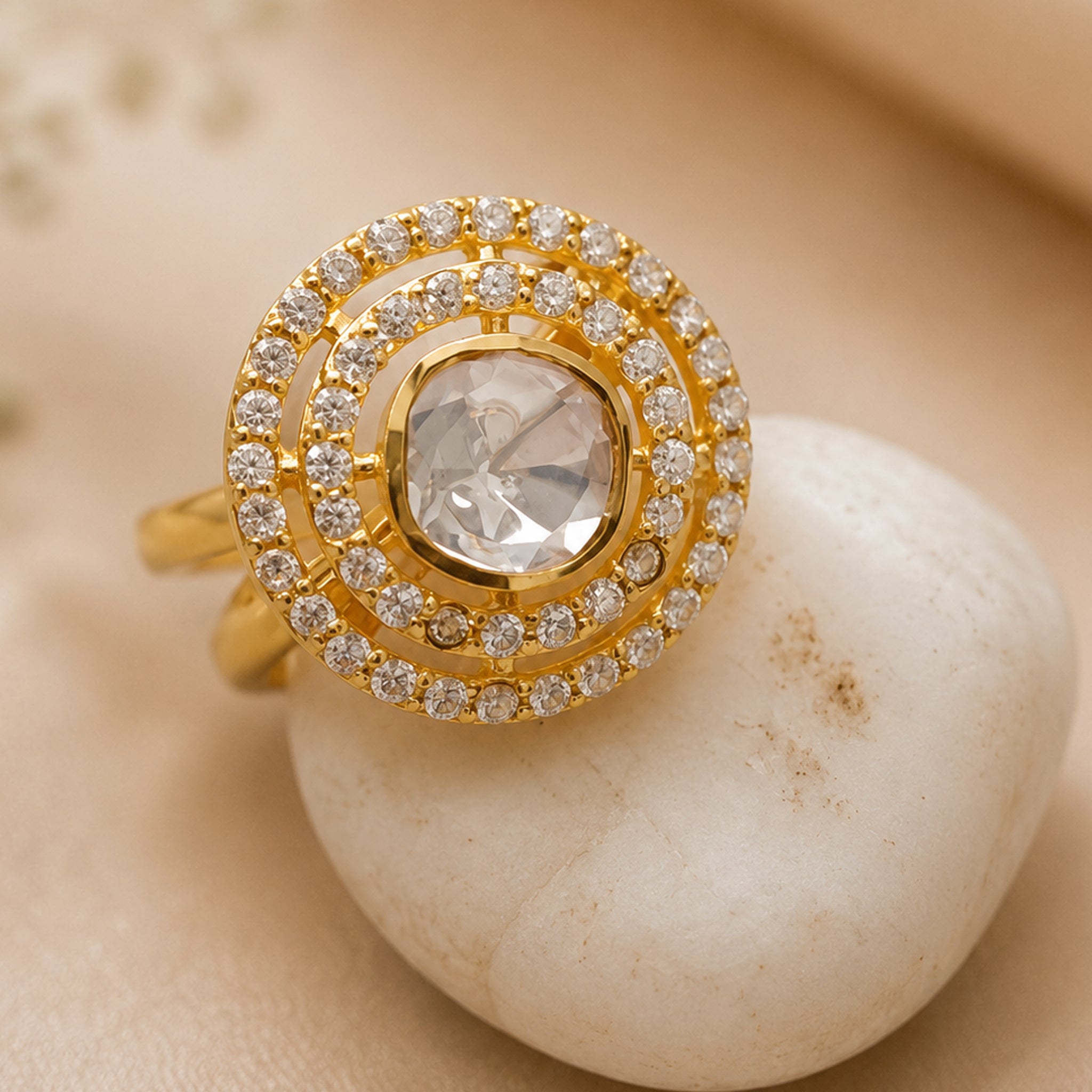 Dazzle Disc Ring