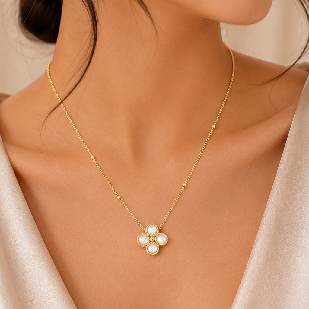 Ivory Bloom Pendant Chain