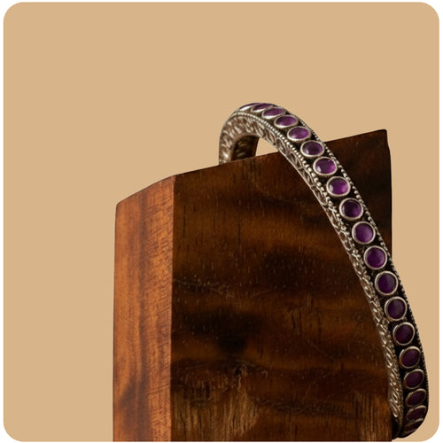 Diva Amethyst Bangle